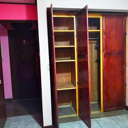Airport Traveler'S Home Alajuela Zewnętrze zdjęcie